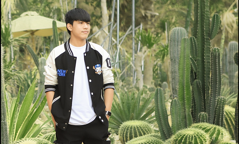 Người trẻ làm việc tự do